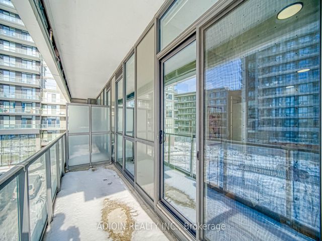 317 - 32 Forest Manor Rd