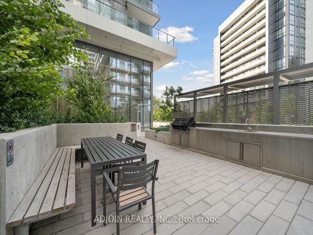317 - 32 Forest Manor Rd