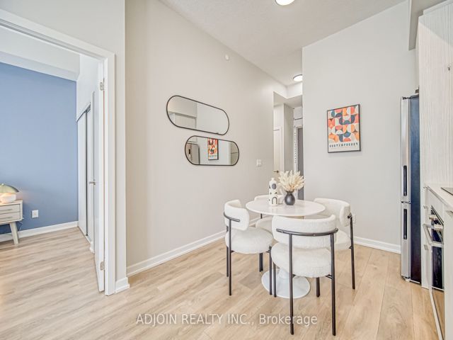317 - 32 Forest Manor Rd