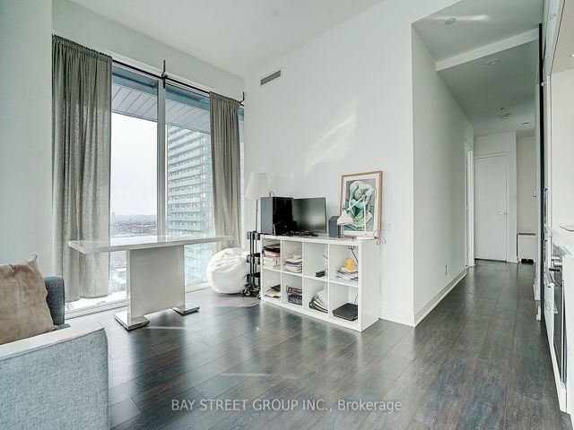 2903 - 15 Grenville St