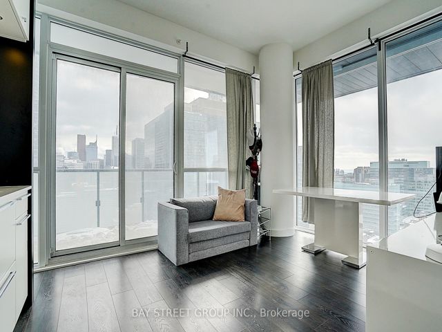 2903 - 15 Grenville St