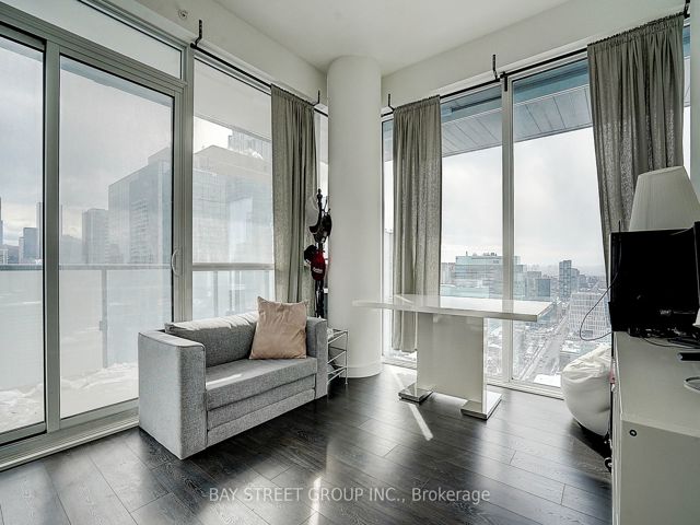 2903 - 15 Grenville St