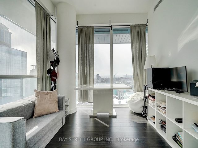 2903 - 15 Grenville St