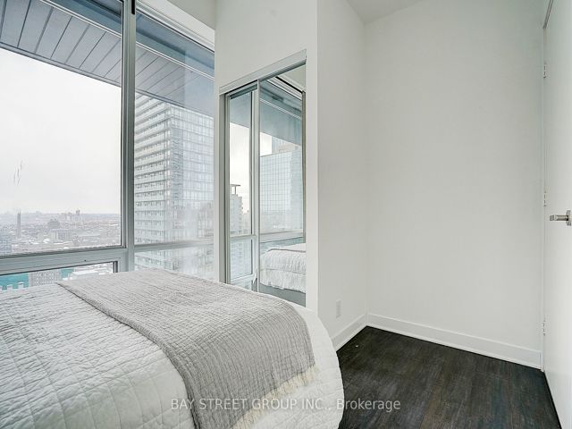 2903 - 15 Grenville St