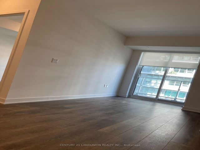2201 - 195 Redpath Ave