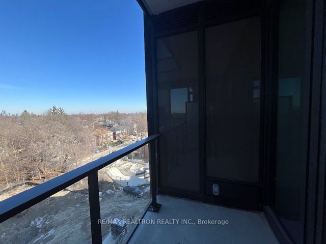 701 - 250 Lawrence Ave W