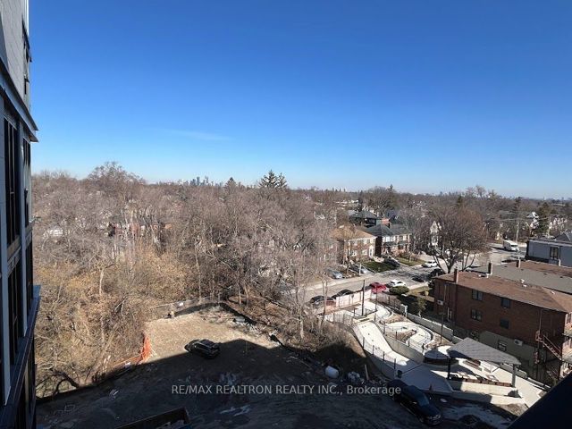 701 - 250 Lawrence Ave W