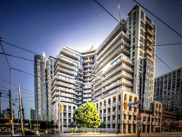 215 - 410 Queens Quay W