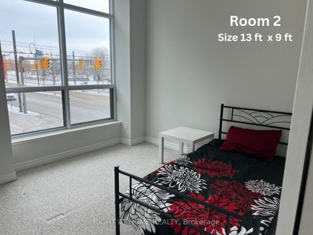 215 - 410 Queens Quay W