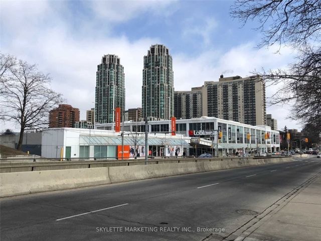 306 - 501 St. Clair Ave W