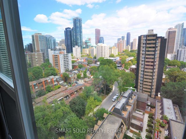 1306 - 17 Dundonald St