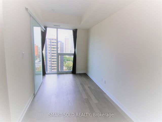 1306 - 17 Dundonald St