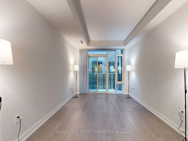 505-MainBR - 330 Richmond St W