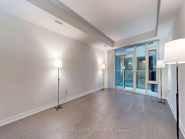 505-MainBR - 330 Richmond St W