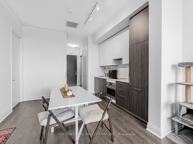 207 - 33 Frederick Todd Way  W