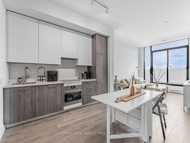 207 - 33 Frederick Todd Way  W