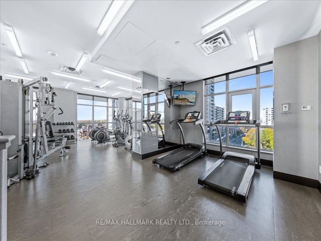 1811 - 501 St Clair Ave W