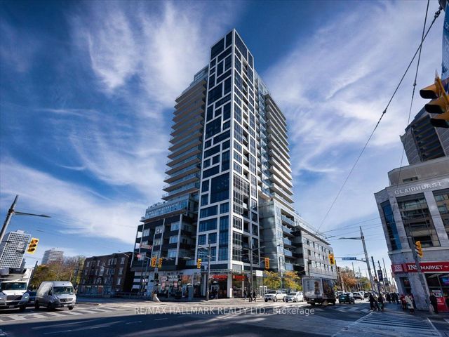 1811 - 501 St Clair Ave W
