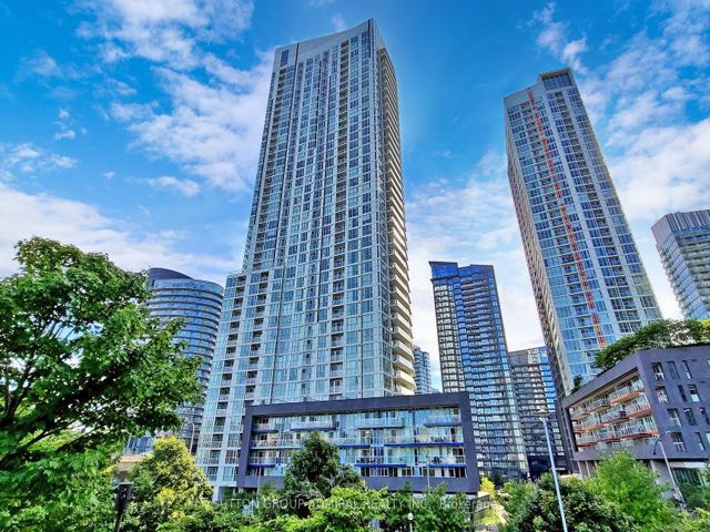 4012 - 75 Queens Wharf Rd