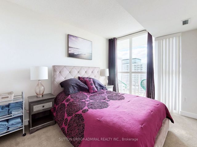 4012 - 75 Queens Wharf Rd