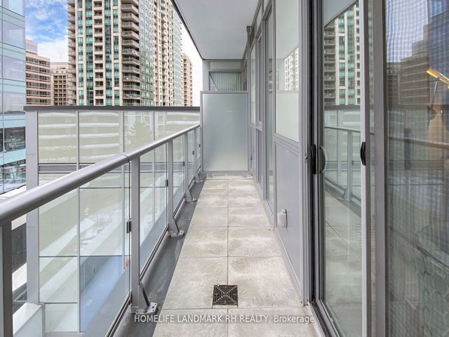 403 - 5180 Yonge St