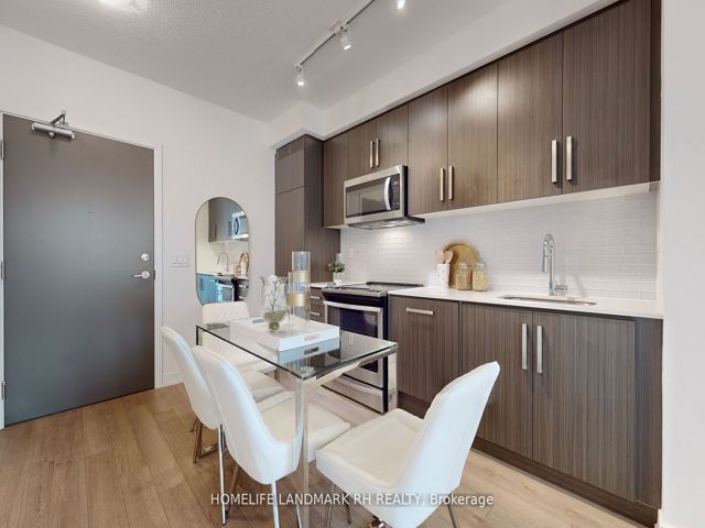 403 - 5180 Yonge St