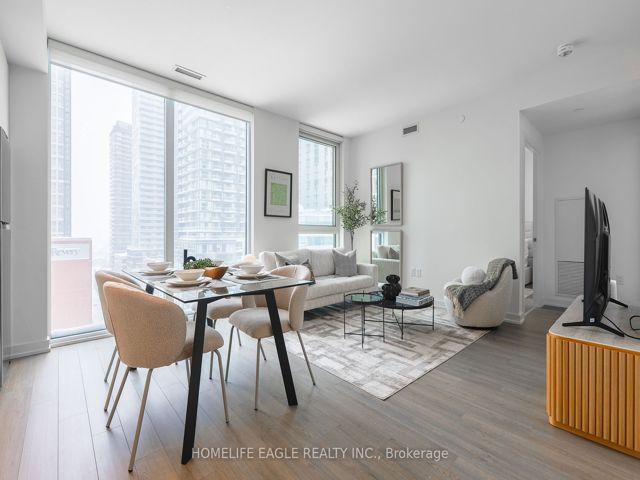 1403 - 357 King St W