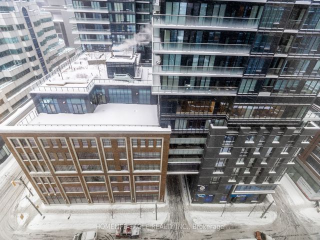 1108 - 357 King St W