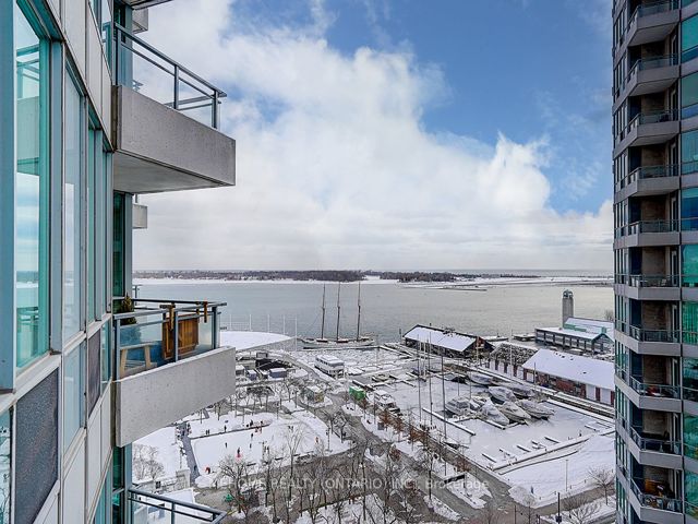 1710 - 228 Queens Quay W