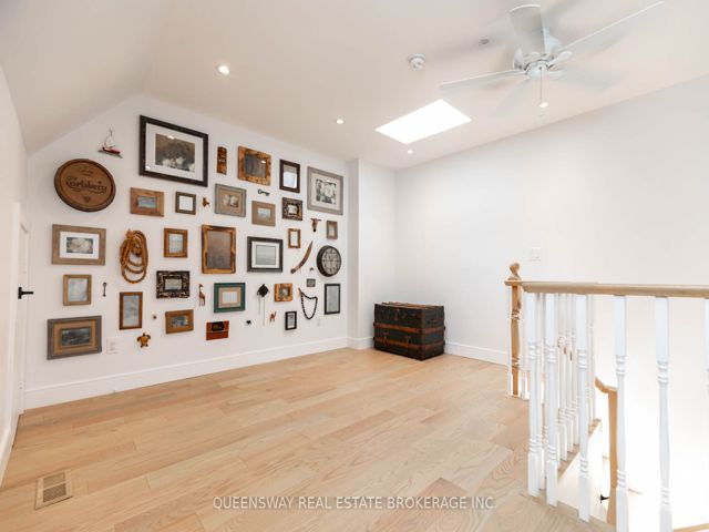19 - 232 St. George St