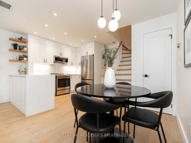 19 - 232 St. George St