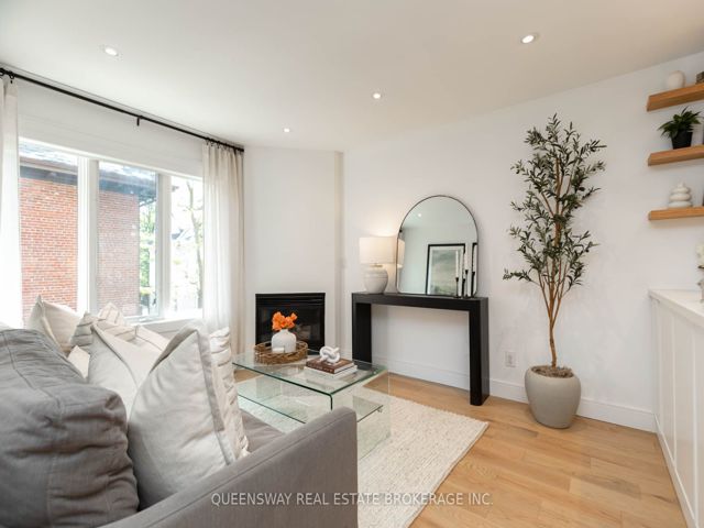 19 - 232 St. George St