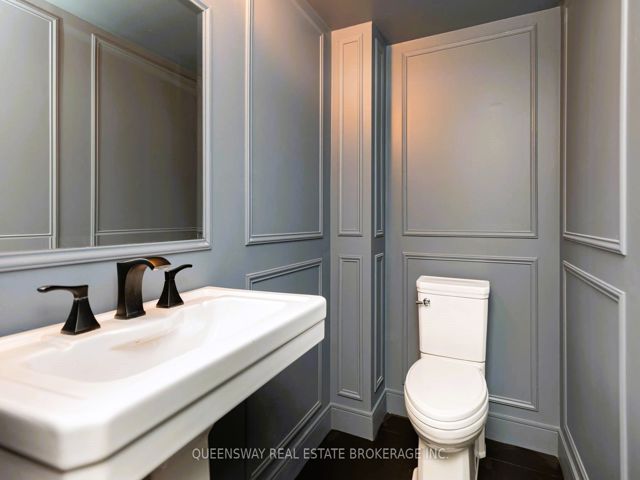 19 - 232 St. George St