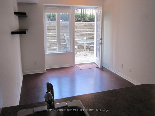 1218 - 21 Pirandello St