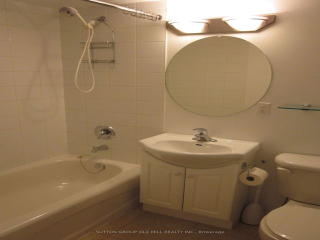 1218 - 21 Pirandello St