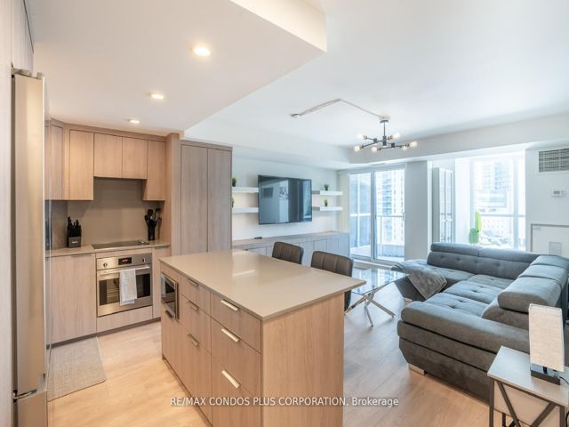 603 - 208 Queens Quay W