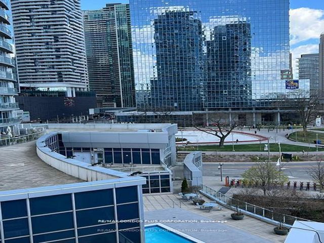 603 - 208 Queens Quay W