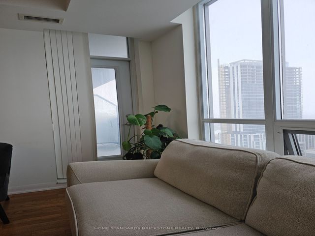 2301 - 5793 Yonge St E