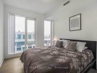 1406 - 470 Front St W