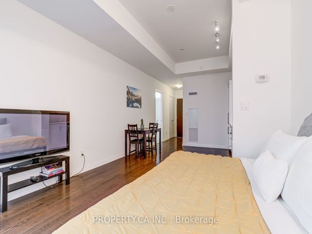 1003 - 460 Adelaide St E