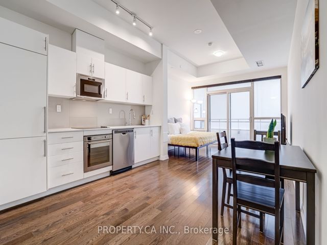 1003 - 460 Adelaide St E