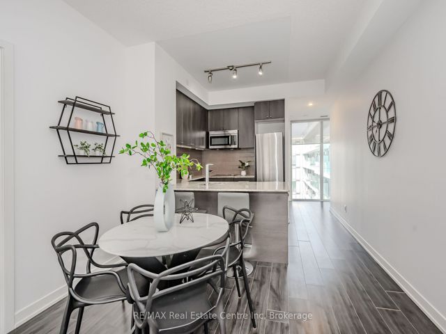 523 - 18 Rean Dr