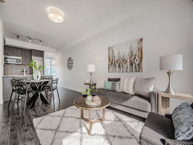 523 - 18 Rean Dr