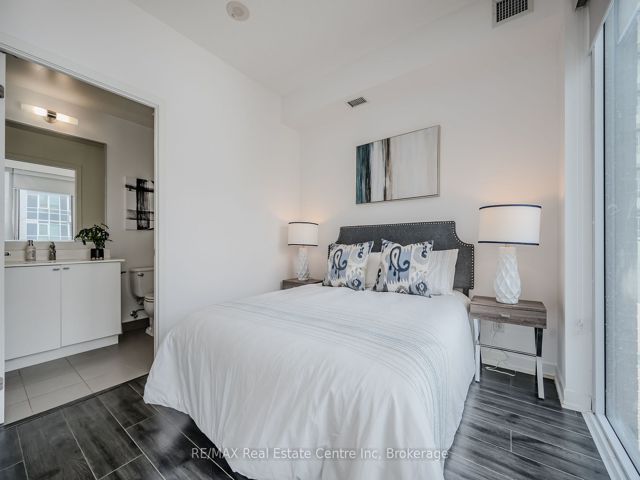 523 - 18 Rean Dr
