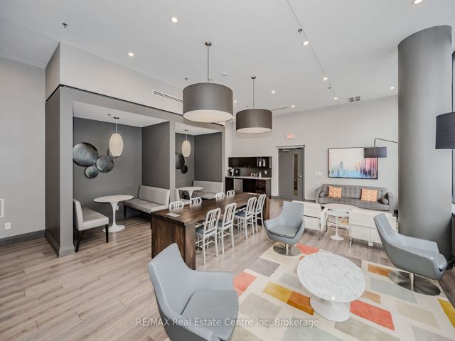 523 - 18 Rean Dr