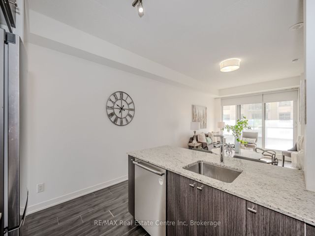 523 - 18 Rean Dr