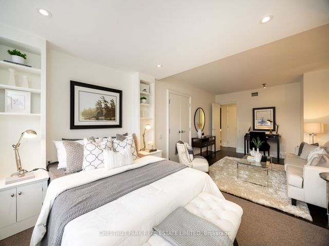 505 - 4 Lowther Ave