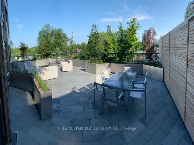 505 - 4 Lowther Ave