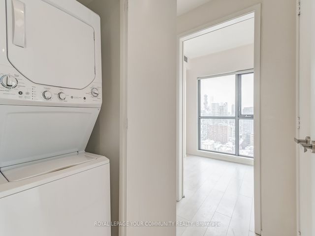 3106 - 159 Dundas St E