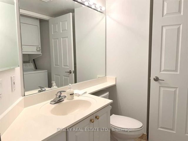 2706 - 33 Empress Ave
